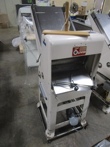 lot 218 image: OLIVER BREAD SLICER