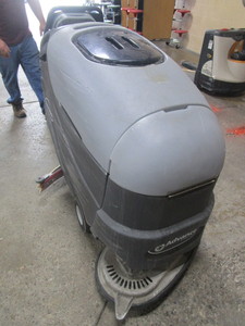 lot 409 image: ADVANCE CONVERTAMATIC AXP WALK BEHIND FLOOR SCRUBBER.