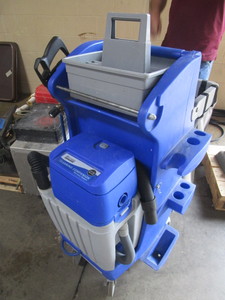 lot 412 image: C3 XP CLEANING COMPANION BY HILLYARD