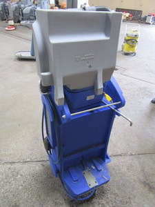 lot 414 image: C3XP CLEANING COMPANION BY HILLYARD FOR PARTS OPNLY