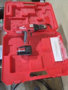 lot 428 image: MILWAUKEE POWER PLUS CORDLESS DRILL