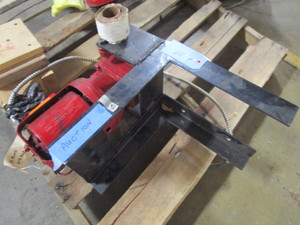 lot 439 image: B&G HOT WATER CIRCULATION PUMP