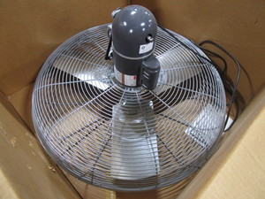 lot 460 image: DAYTON INDUSTRIAL AIR CIRCULATOR-NEW