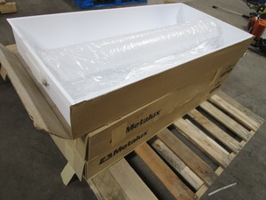 lot 467 image: METALUX FLUORESCENT LIGHT FIXTURES - BRAND NEW