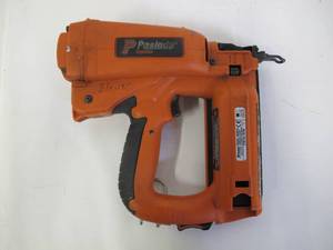 lot 532 image: Paslode TrimMaster 18 Finish Nailer - 18 Gauge