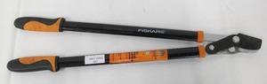 lot 557 image: Fiskars 28 Inch Power-Lever Lopper Tree Chopper