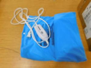 lot 21 image: Fleming Supply Extra Large Electric Heating Pad