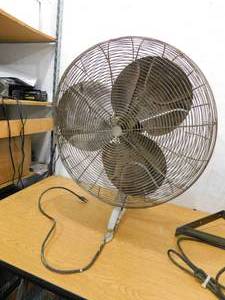 lot 25 image: 24 wall mount fan