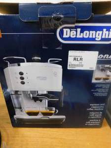 lot 136 image: DeLonghi Icona 15-Bar Pump Driven EspressoCappuccino Maker