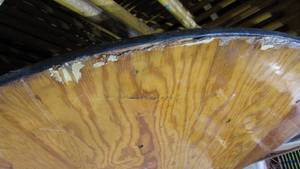 lot 8 image: 60 Wood Round Table