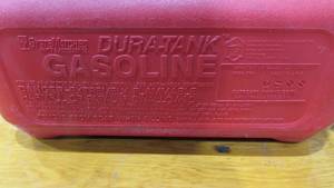 lot 14 image: Boat Gas Tank