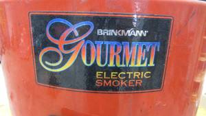 lot 39 image: Brinkman Electric Smoker