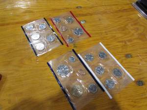 lot 70 image: Uncirculated Coin Sets