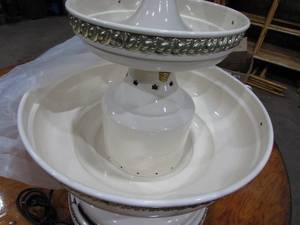 lot 84 image: Champagne Fountain