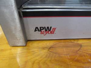 lot 87 image: APW Wyott Hot Dog Roller Grill