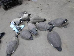 lot 94 image: Lot of Goose Decoys