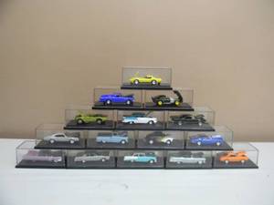 GREAT COLLECTION - 15 - 1998 Hot Wheels Die Cast Cars In Display Cases - AWESOME - GREAT COLLECTION - SEE PICTURES