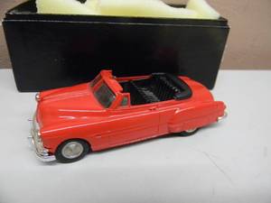 RECORD (RARE) 143 SCALE - 1952 PONTIAC CATALINA CABRIOLET - IN BOX - AWESOME - GREAT PIECE - SEE PICTURES