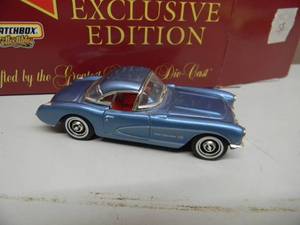 MATCHBOX COLLECTORS EXCLUSIVES EDITION 143 SCALE - 1957 CHEVROLET CORVETTE - IN BOX - WITH COA - AWESOME - GREAT PIECES - SEE PICTURES