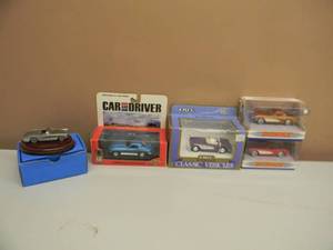 ROAD CHAMPS, ERTL, DINKY, CLASSIC CAR 143 SCALE - CHEVROLET CORVETTES - IN BOX - AWESOME - GREAT PIECES - SEE PICTURES
