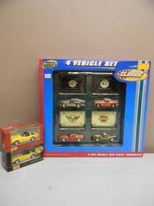 ROAD CHAMPS CORVETTE 4 VEHICLE SET 143 SCALE DIE CAST - 2 MAISTO MOTORIZED 4.5 DIE CAST CARS - NICE SET - IN BOX - SEE PICTURES