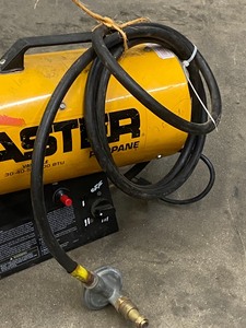 lot 13 image: Master BLP50V Job-Site Heater
