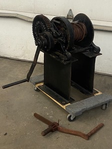 lot 6-C image: Antique 5-Ton Hand-Crank Winch