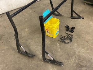 lot 22 image: Adjustable Steel Ladder Rack