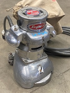 lot 6-B image: Essex Silver-Line Disc Sander