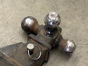 lot 30 image: Solid 3-Way Receiver Hitch With Solid Two-Piece Adjustable Ball Mount
