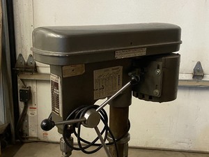 lot 19 image: DuraCraft BenchTop Drill Press