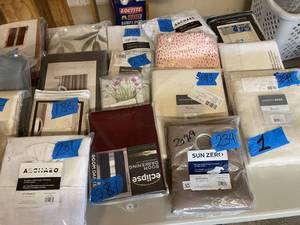Lot of Brand New Kitchen, Bath, Bedroom and Living room Curtains.