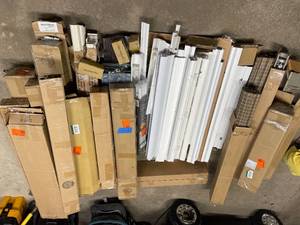 Assorted Lot of Different Size of Window Blinds