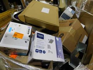 lot 1 image: WHOLESALE PALLET LOT OF GENERAL MERCHANDISE