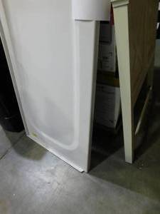 lot 104 image: Passage Right Hand Drain 32 in. x 60 in. Single Threshold Shower Base in White