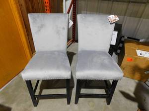 lot 72 image: Southwind Black and Light Gray Counter Height Chairs (Set of 2)