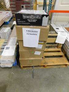 lot 82 image: Retro Bianco Herringbone 12.2 in. x 10.83 in. x 6mm Glossy Porcelain Mesh-Mounted Mosaic Tile (69 sq. ft.)