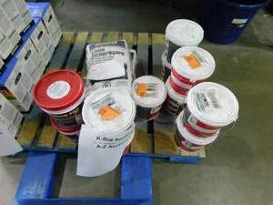 lot 138 image: Assorted lot of Grouts & Leveler For Tile