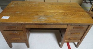 lot 33 image: SOLID WOODEN DESK