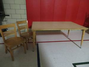 lot 37 image: Wooden Tabledesk with Two Solid Wood Chairs