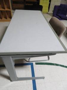 lot 44 image: Grey sciencework desk with chair