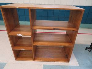 lot 76 image: Cute solid wood shelf