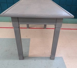 lot 83 image: Beautiful rectangular wood table.