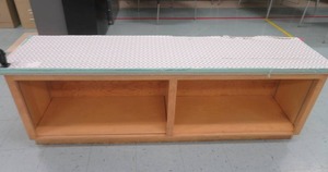 lot 91 image: Cute wooden shelf
