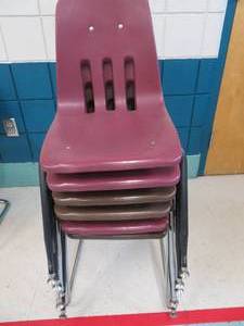 lot 116 image: 6 childrens purple chairs