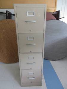 lot 136 image: 4 DRAWER FILE CABINET