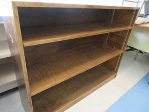 lot 159 image: WOODEN SHELF