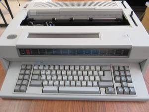 lot 181 image: IBM WHEELWRITER 30 SERIES II