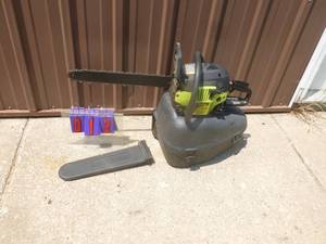 Poulon chainsaw with case. Tested & works. As shown.