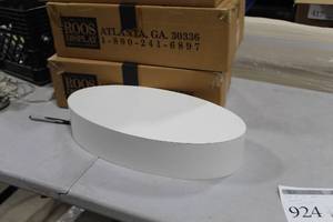 lot 924 image: Lot of (4) Melvin S. Roos Display Oval Display Tops (in box)